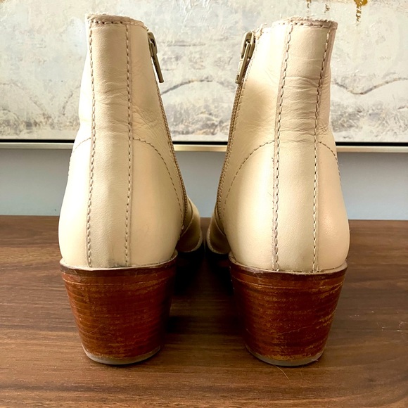 ❤️ Cowboy-inspired leather booties - Picture 5 of 5